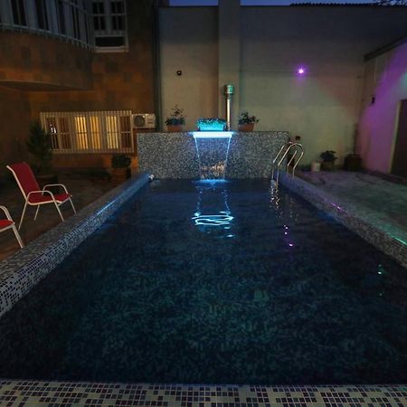 Alba Hotel Jerevan Buitenkant foto