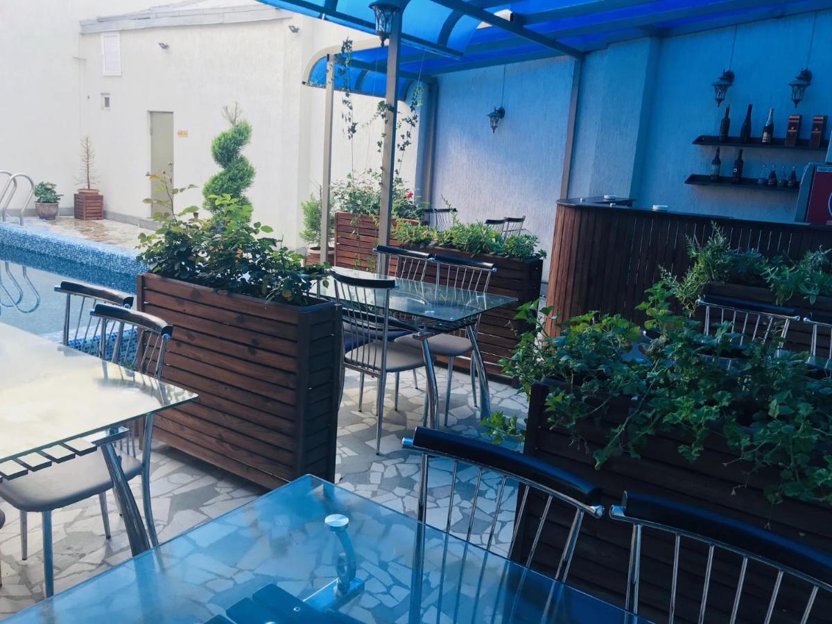Alba Hotel Jerevan Buitenkant foto