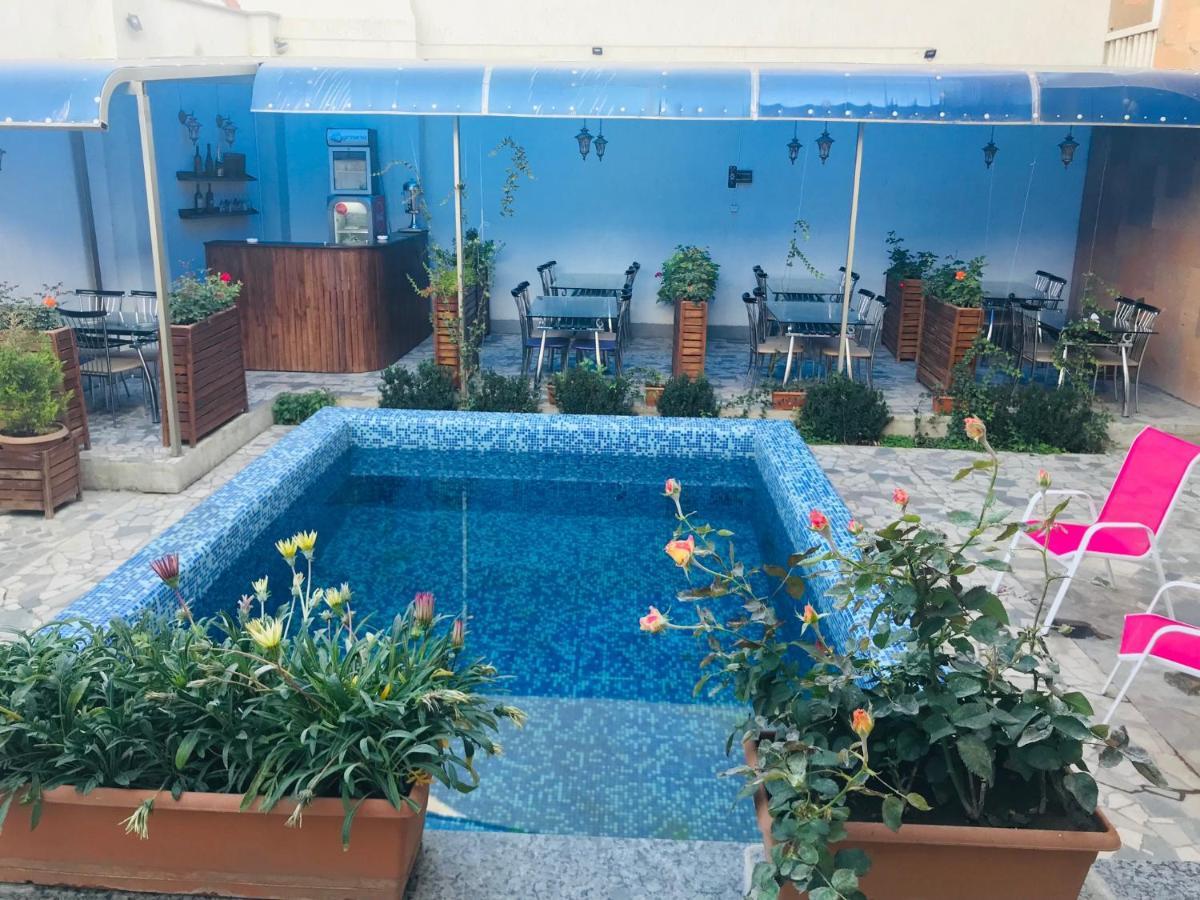 Alba Hotel Jerevan Buitenkant foto
