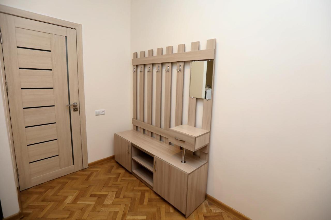 Alba Hotel Jerevan Buitenkant foto