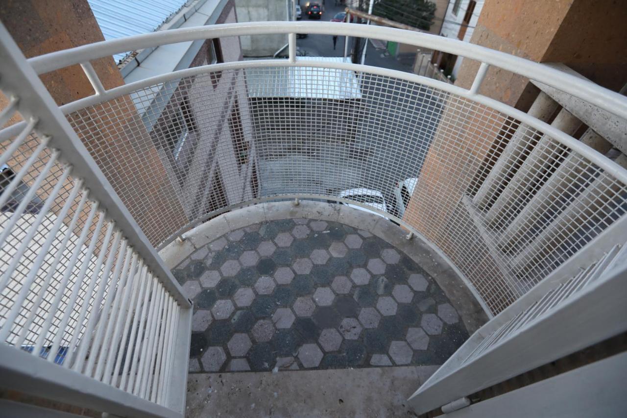 Alba Hotel Jerevan Buitenkant foto