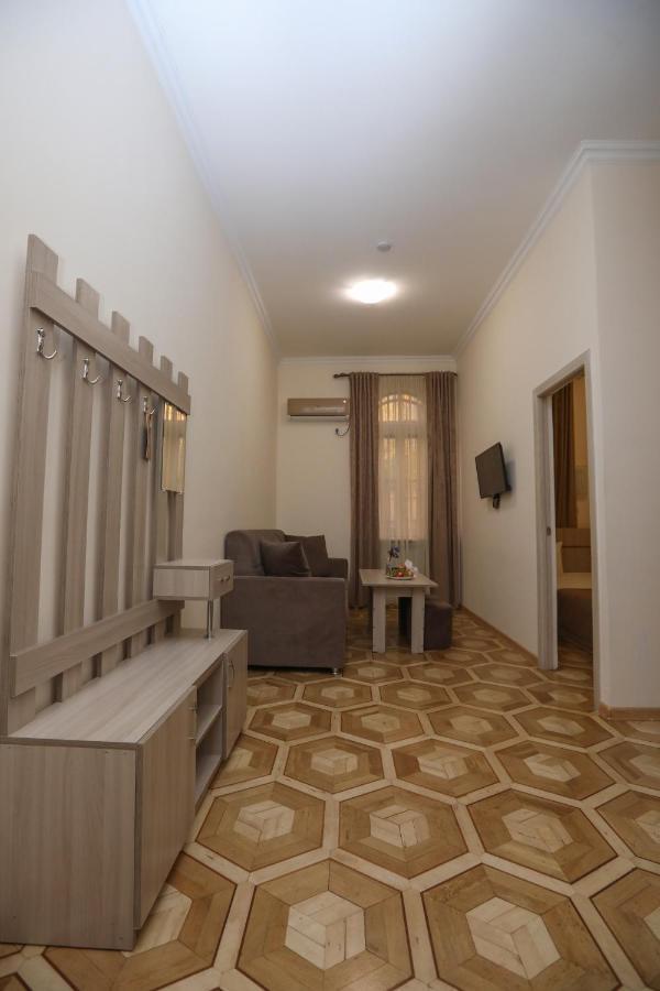 Alba Hotel Jerevan Buitenkant foto